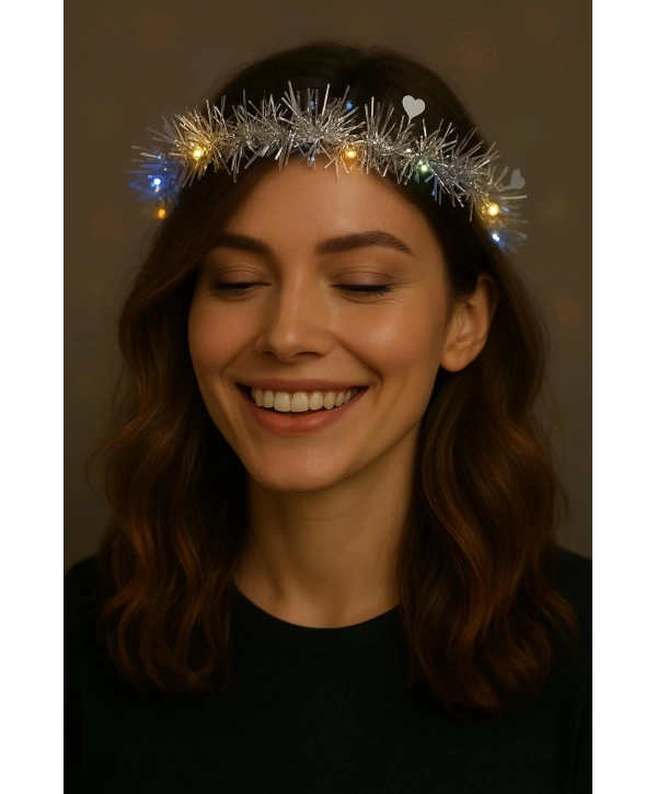 Kalp Püsküllü Gece Parıltısı 3 Modlu Led39li Işıklı Taç Gümüş Renk