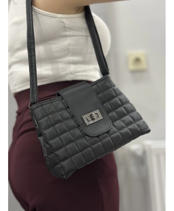 Kapaklı kapitone siyah cilt çanta