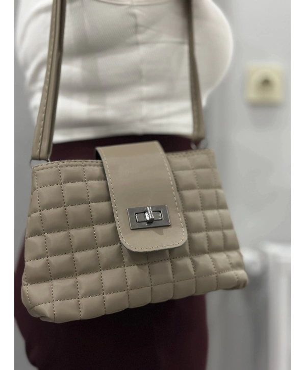 Kapaklı kapitone vizon cilt çanta