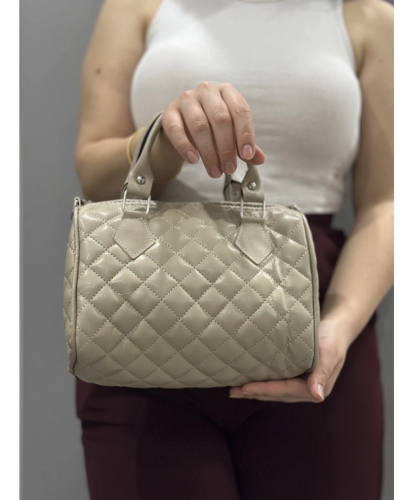 Kapaksız kapitone bej cilt çanta