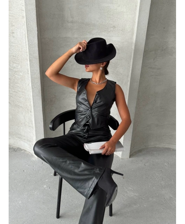 Kaplama düğmeli deri yelek siyah s24398