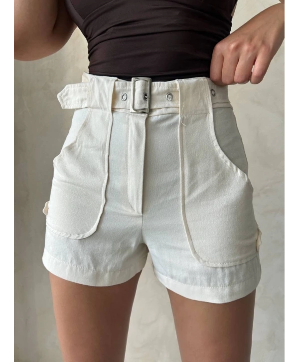 Kemer detaylı gabardin şort krem s25289
