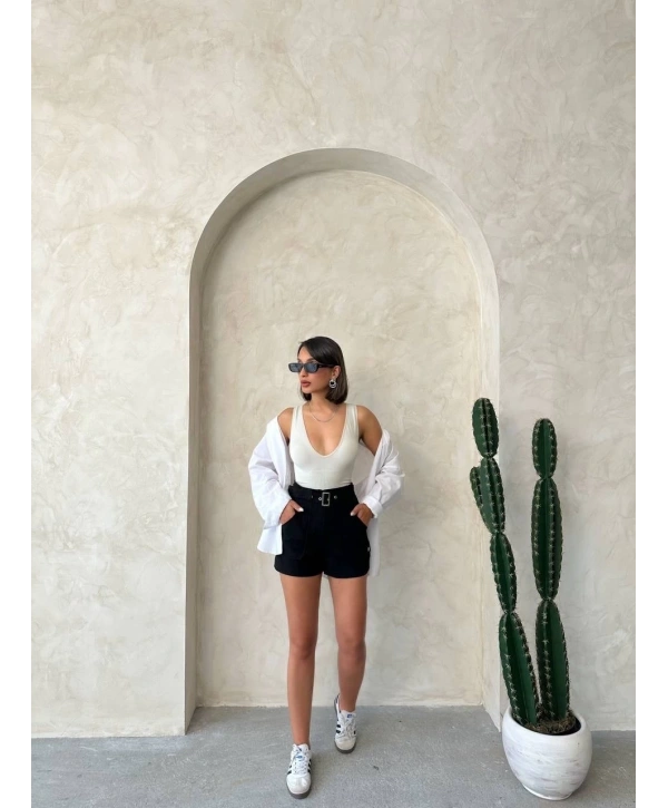 Kemer detaylı gabardin şort siyah s25289