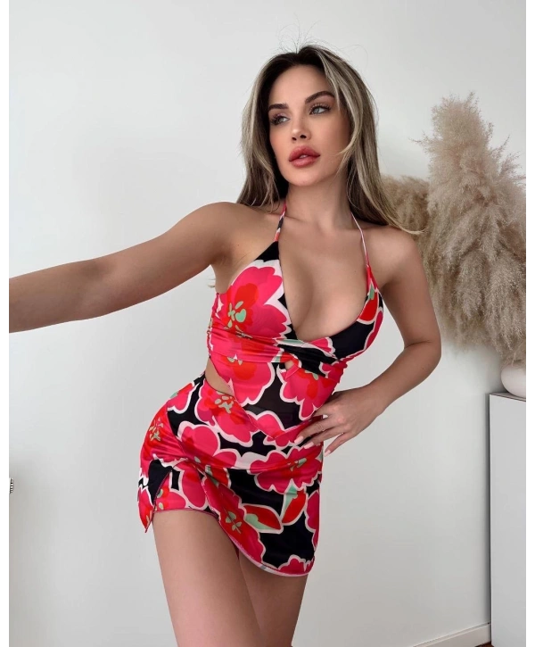 Kırmızı desenli alt üst takım