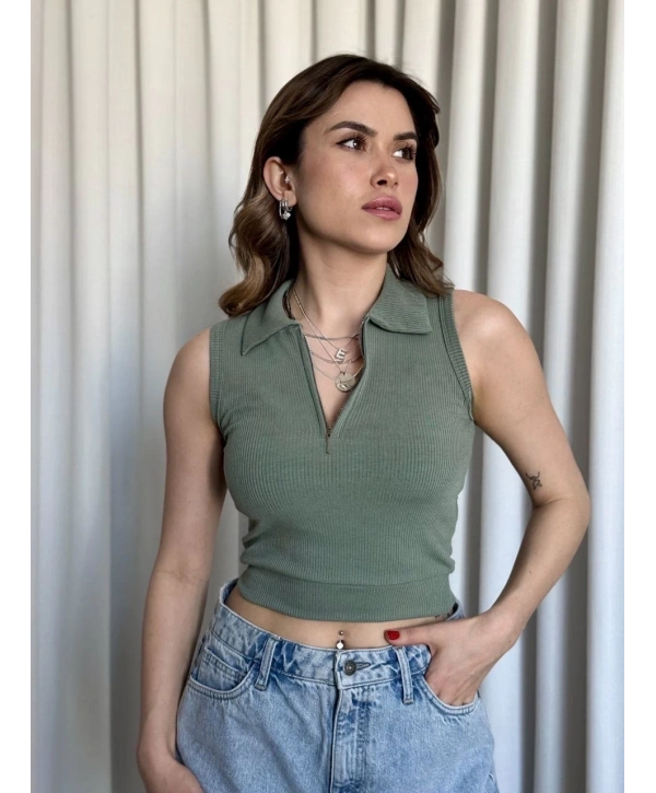 Kısa fermuarlı crop