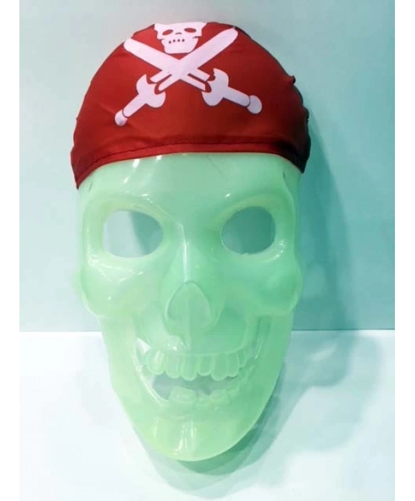 Karanlıkta Parlayan Fosforlu Korsan Kafatası Maskesi