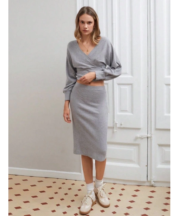 Kruvaze şardonlu etekli takım gri