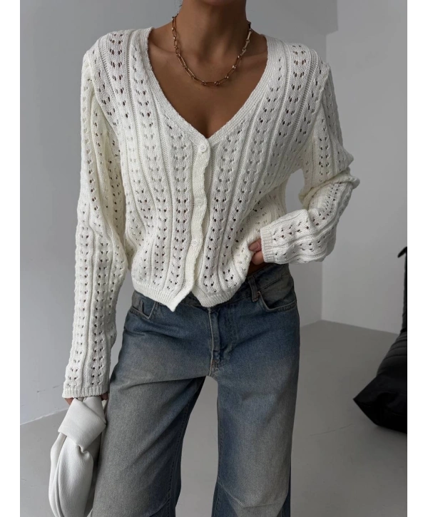 Küçük düğmeli küçük örgülü triko hırka beyaz