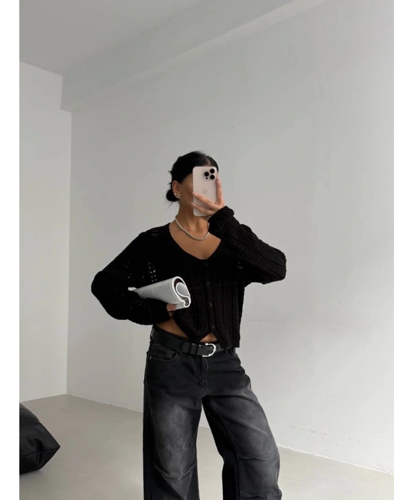 Küçük düğmeli küçük örgülü triko hırka siyah