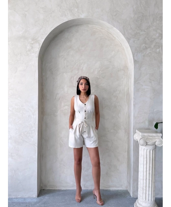 Kuşaklı şortlu tulum