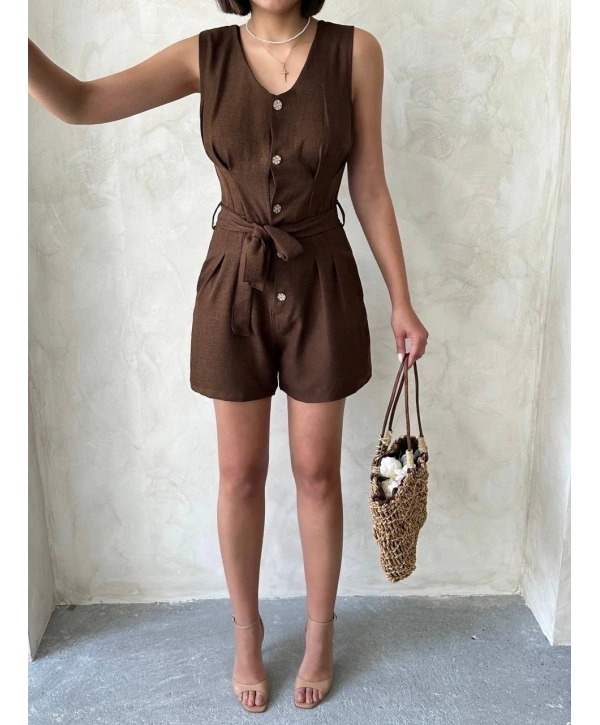 Kuşaklı şortlu tulum