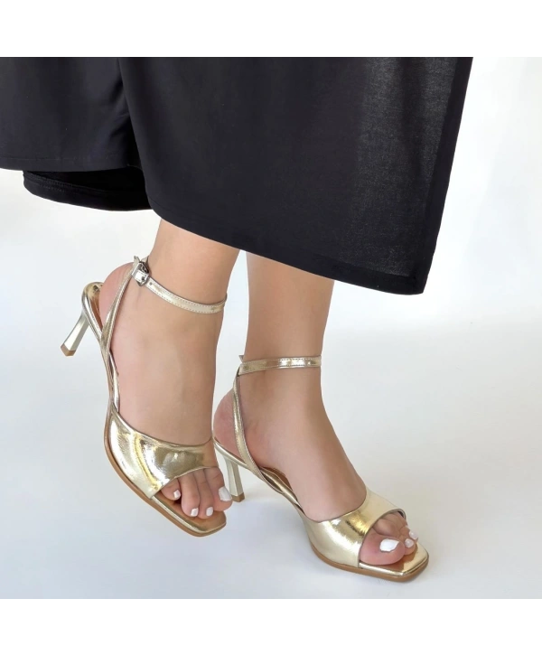 Lenya Gold Rugan Topuklu Ayakkabı