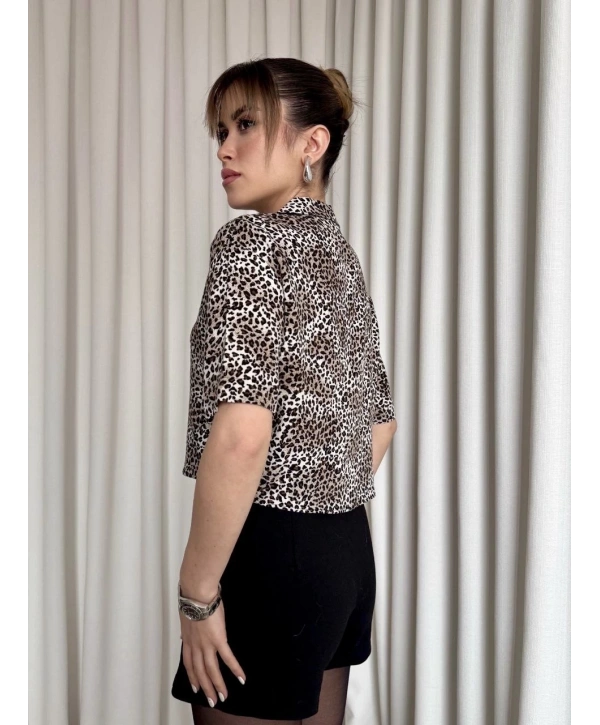 Leopar desenli crop gömlek