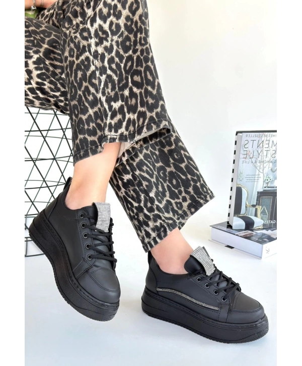 Leope Siyah Cilt Bağcıklı Spor Ayakkabı