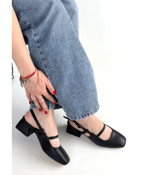 Liva Siyah Cilt Topuklu Ayakkabı