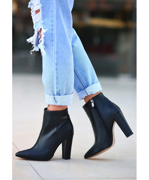 Loora Siyah Cilt Topuklu Bot