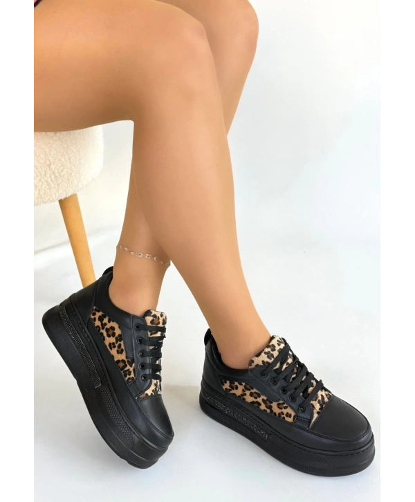 Lorrin Siyah Cilt Leopar Detaylı Bağcıklı Spor Ayakkabı