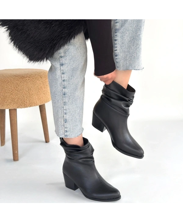 Lukana Siyah Cilt Topuklu Körüklü Bot