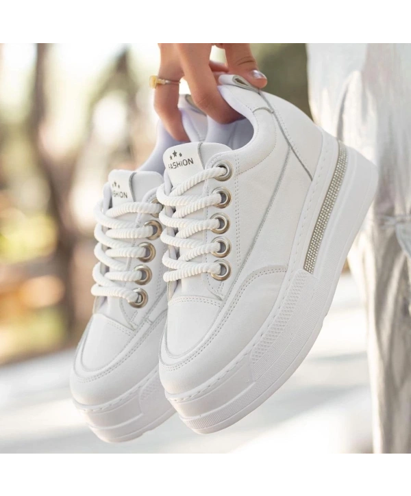 Lulu Beyaz Cilt Bağcıklı Spor Ayakkabı