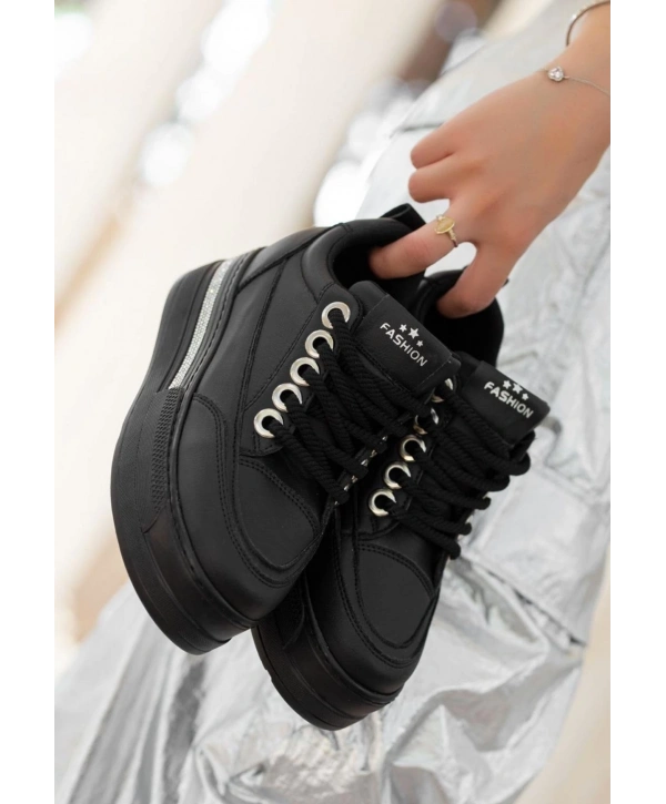 Lulu Siyah Cilt Bağcıklı Spor Ayakkabı