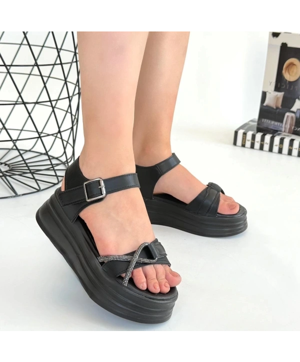 Luno Siyah Cilt Kemerli Sandalet