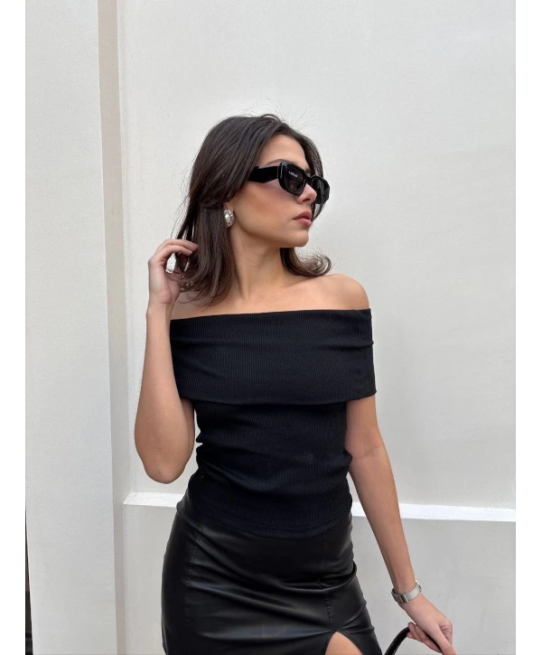 Madonna yaka sıfır kol bluz