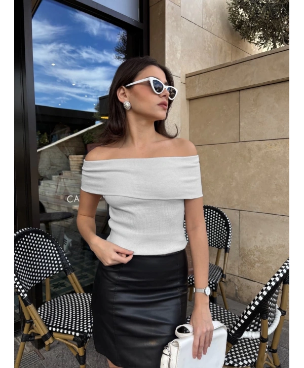 Madonna yaka sıfır kol bluz Gri