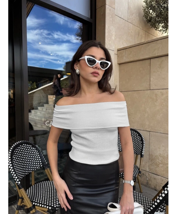 Madonna yaka sıfır kol bluz Gri