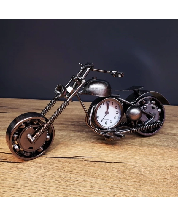 Masaüstü Dekoratif Metal Motor Saat