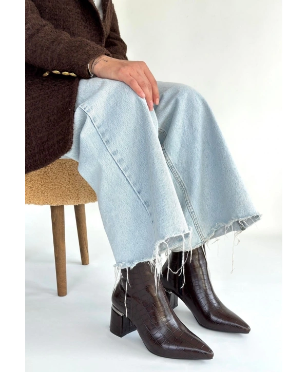 Meça Kahverengi Cilt Topuklu Bot