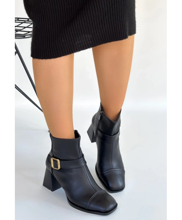 Mejjo Siyah Cilt Topuklu Bot