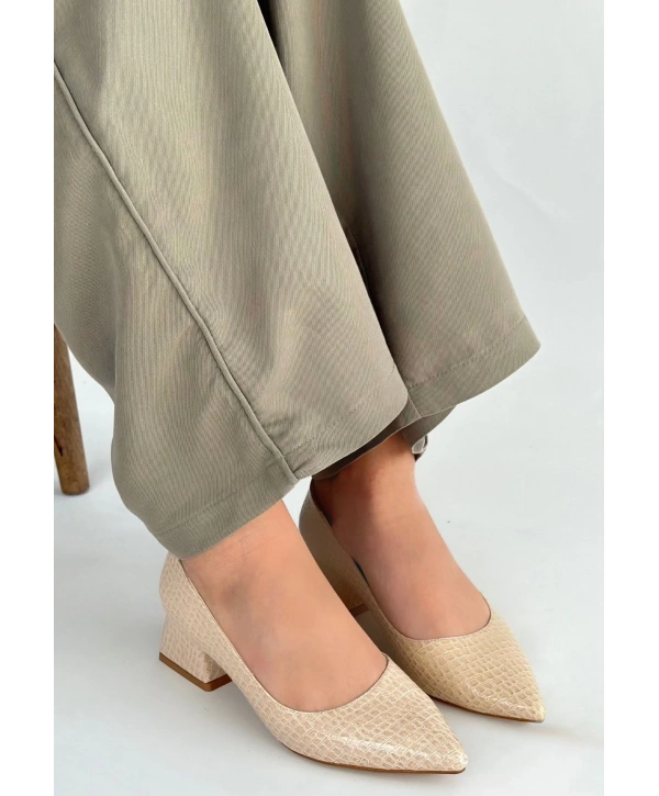 Meort Bej Rugan Topuklu Ayakkabı