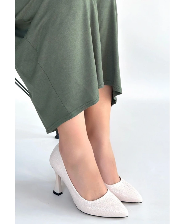 Merio Bej Baskılı Rugan Topuklu Ayakkabı