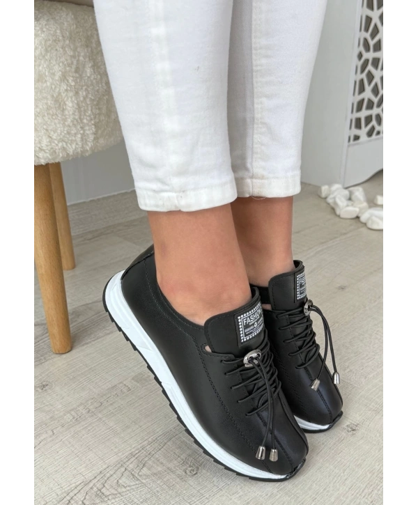 Monya Siyah Cilt Bağcıklı Spor Ayakkabı