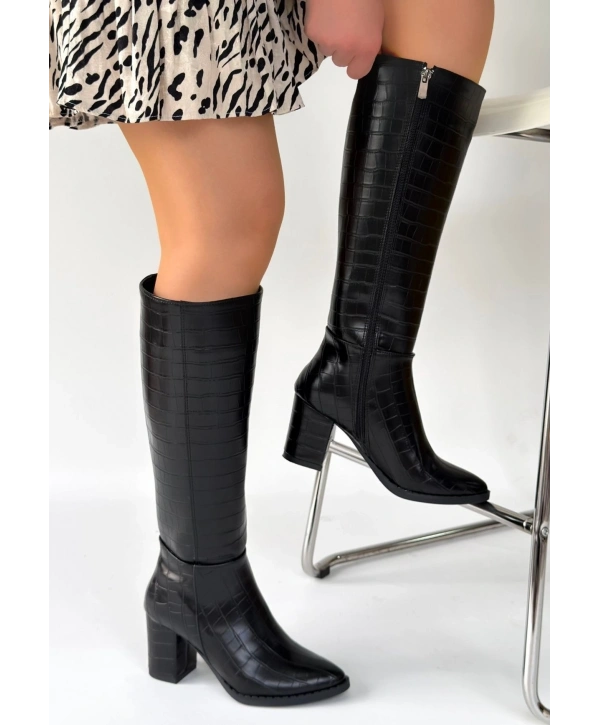 Morena Siyah Desenli Cilt Topuklu Çizme