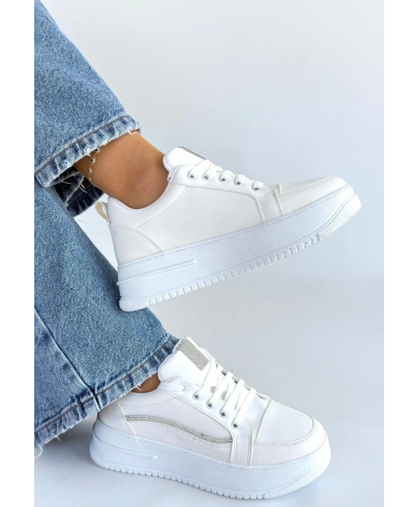 Natte Beyaz Cilt Bağcıklı Spor Ayakkabı