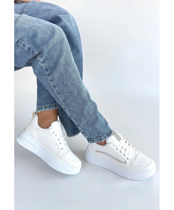 Natte Beyaz Cilt Bağcıklı Spor Ayakkabı