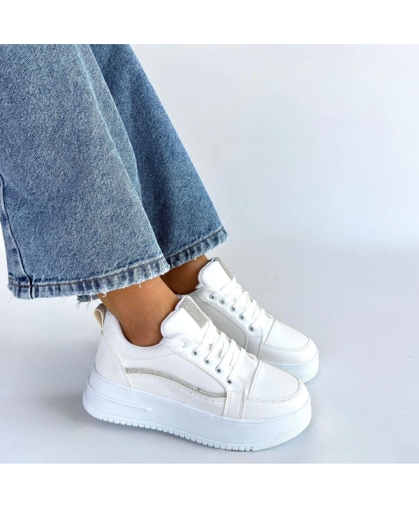 Natte Beyaz Cilt Bağcıklı Spor Ayakkabı