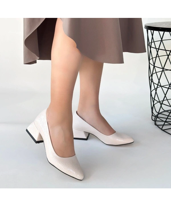 Nitya Bej Baskılı Rugan Topuklu Ayakkabı