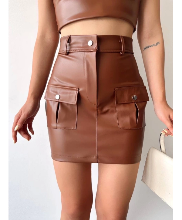 Önden iki cepli deri etek kahve h240040
