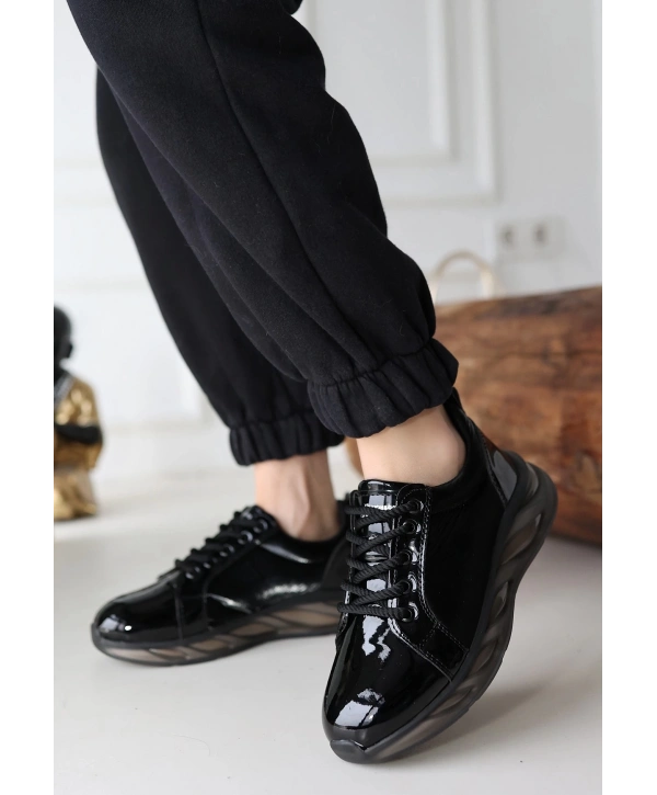 Piona Siyah Rugan Gri Tabanlı Spor Ayakkabı