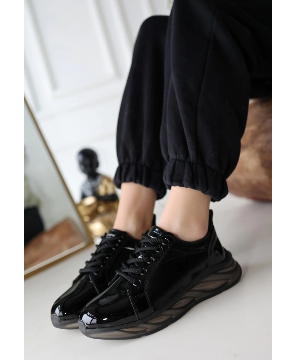 Piona Siyah Rugan Gri Tabanlı Spor Ayakkabı