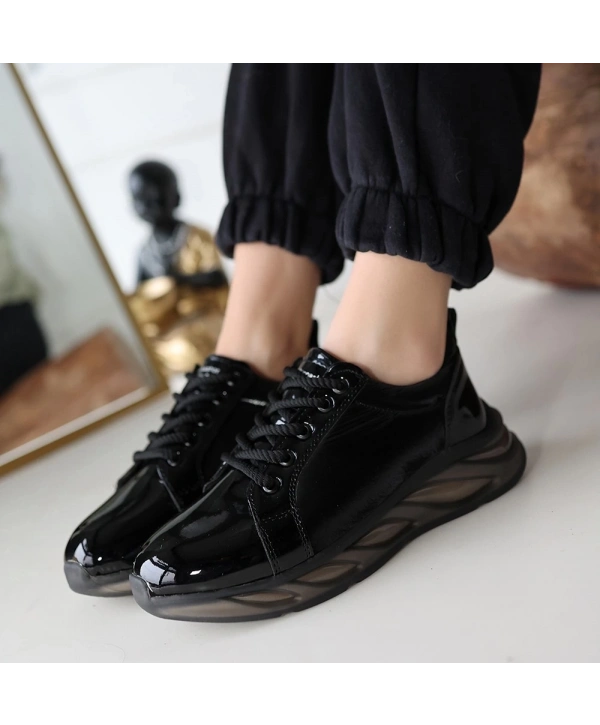 Piona Siyah Rugan Gri Tabanlı Spor Ayakkabı