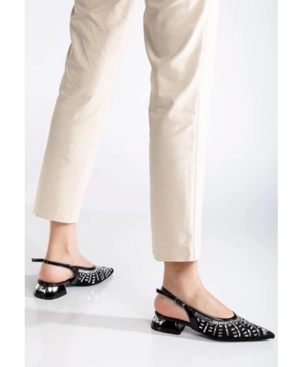 Piyar Siyah Taşlı Topuklu Ayakkabı