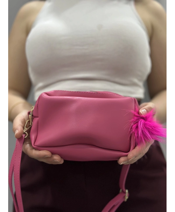 Ponpon fuşya cilt çanta