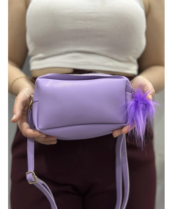 Ponpon mor cilt çanta