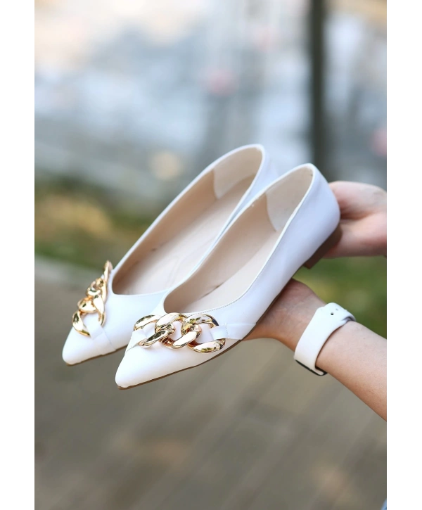 Popi Beyaz Cilt Zincirli Babet Ayakkabı