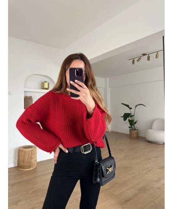 Salaş delik detaylı kazak kırmızı