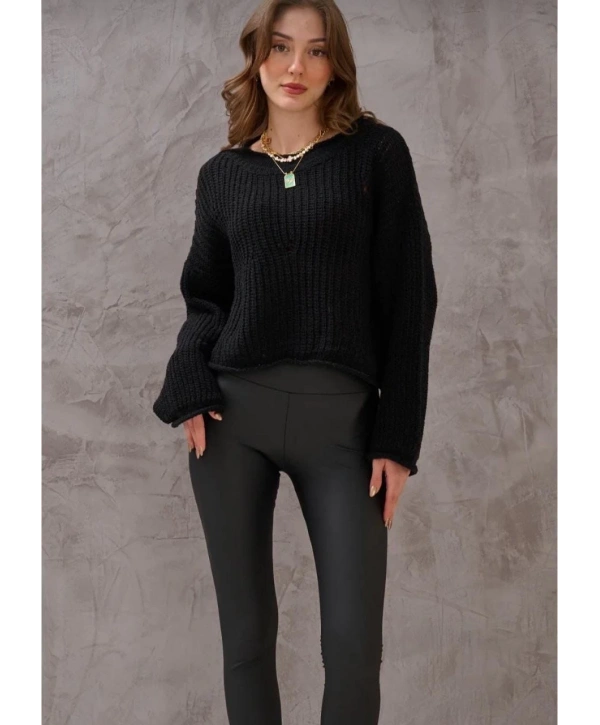 Salaş delik detaylı kazak siyah