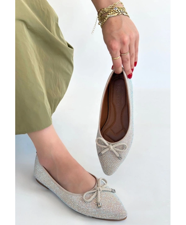 Sarra Bej Saten İşlemeli Babet Ayakkabı